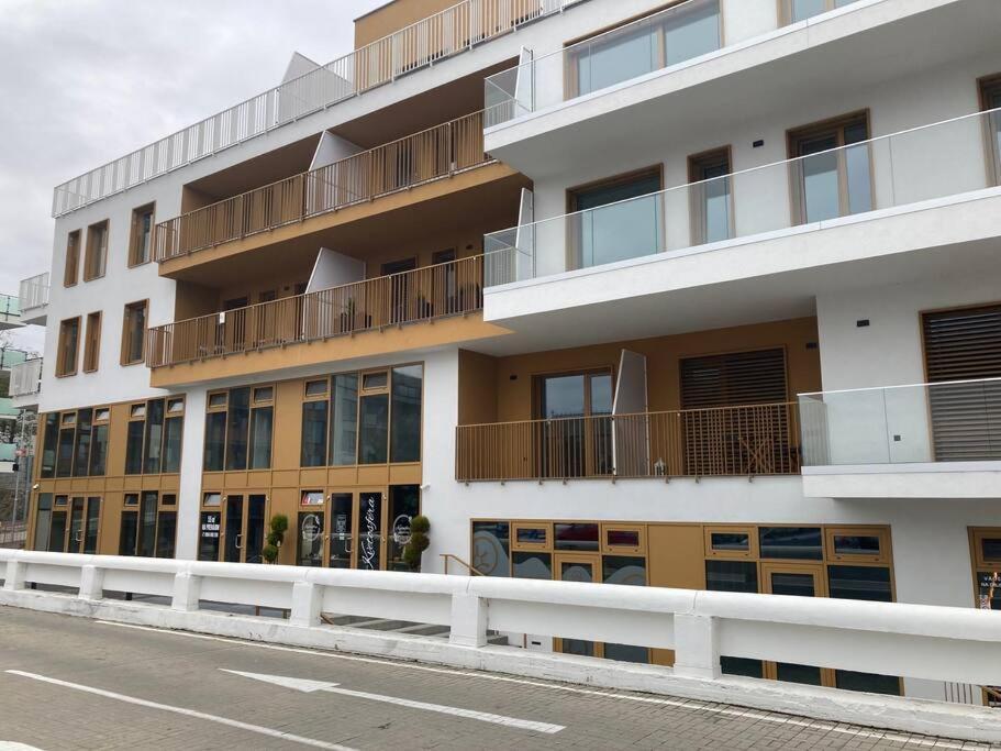 Komfortny Apartman A407 V Centre Nr, Bez Kuchyne, Parkovisko Zdarma Nitra Zewnętrze zdjęcie